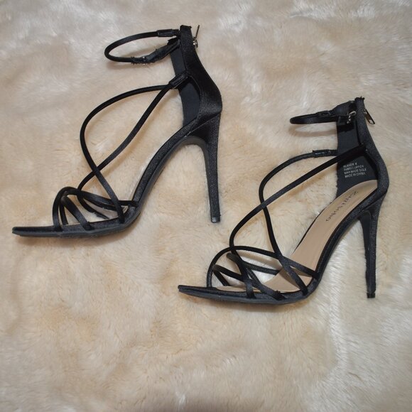 Zigi Soho Blaker Black Strappy Stiletto Heels Size 8 Ankle Strap Sandals - Picture 9 of 12